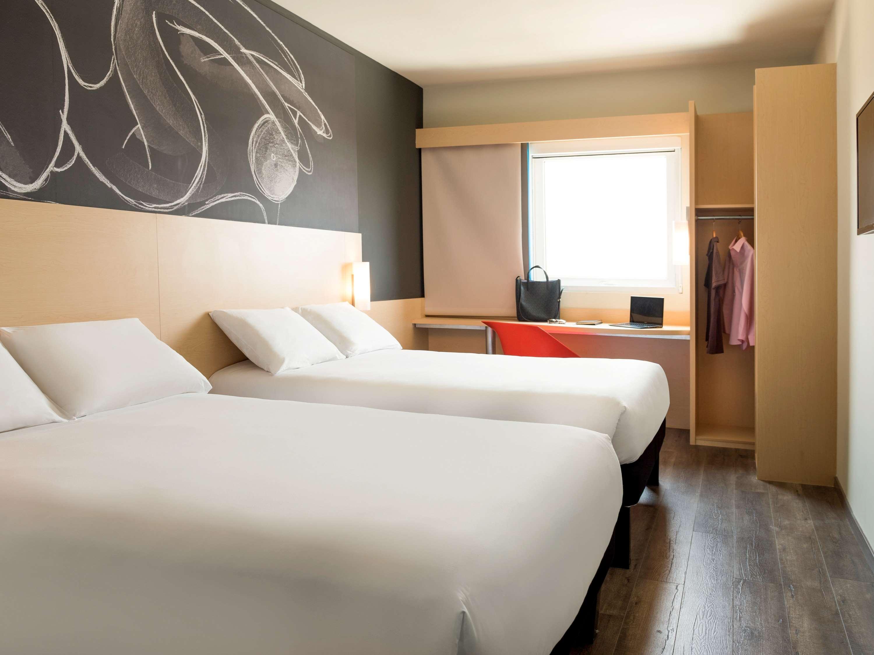 Ibis Irapuato Exterior foto