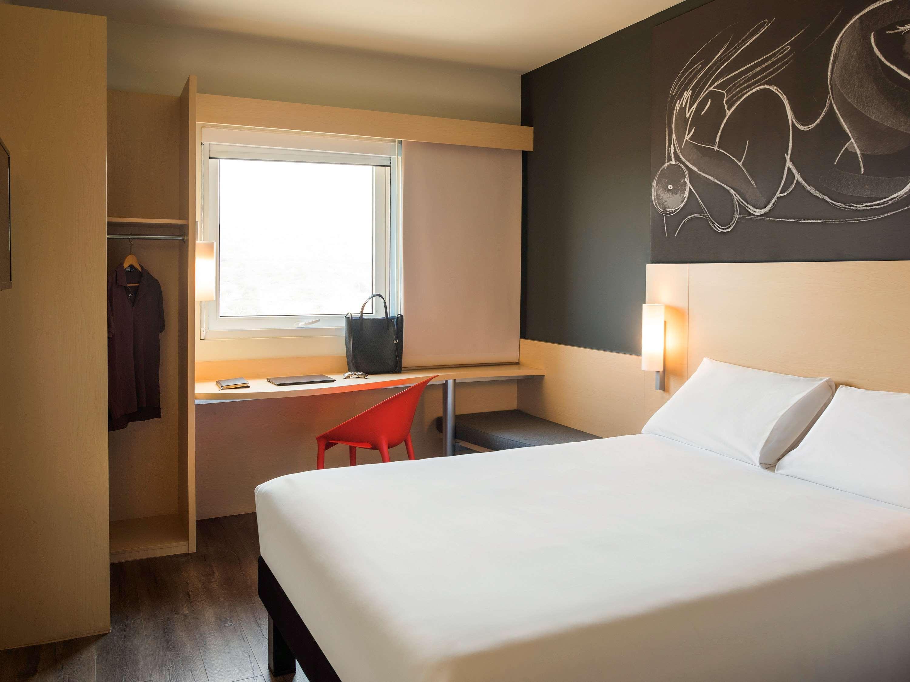 Ibis Irapuato Exterior foto