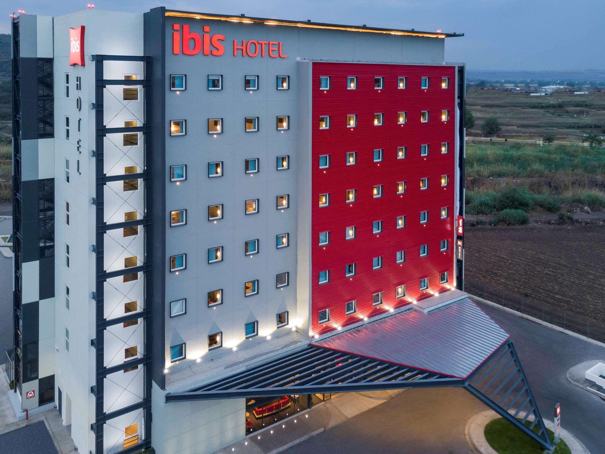 Ibis Irapuato Exterior foto