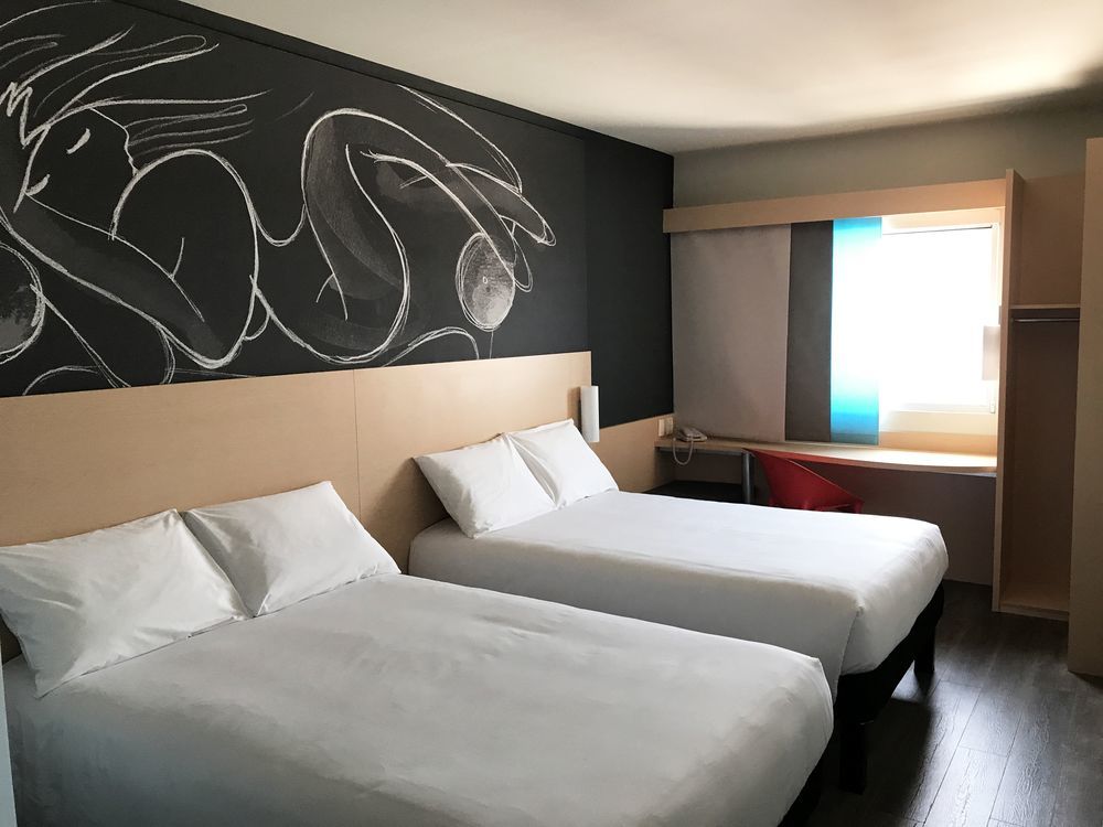 Ibis Irapuato Exterior foto